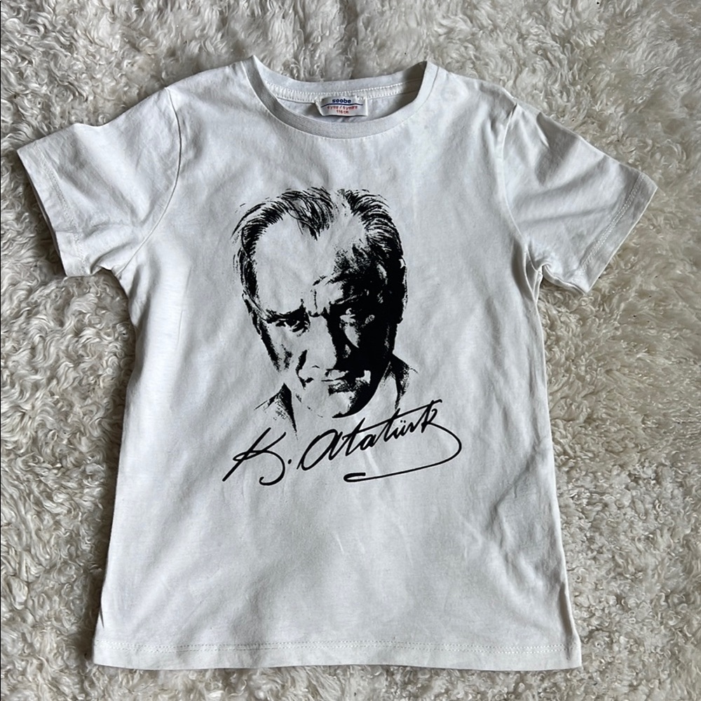 Kids White Graphic T-Shirt with Black Print Ataturk
